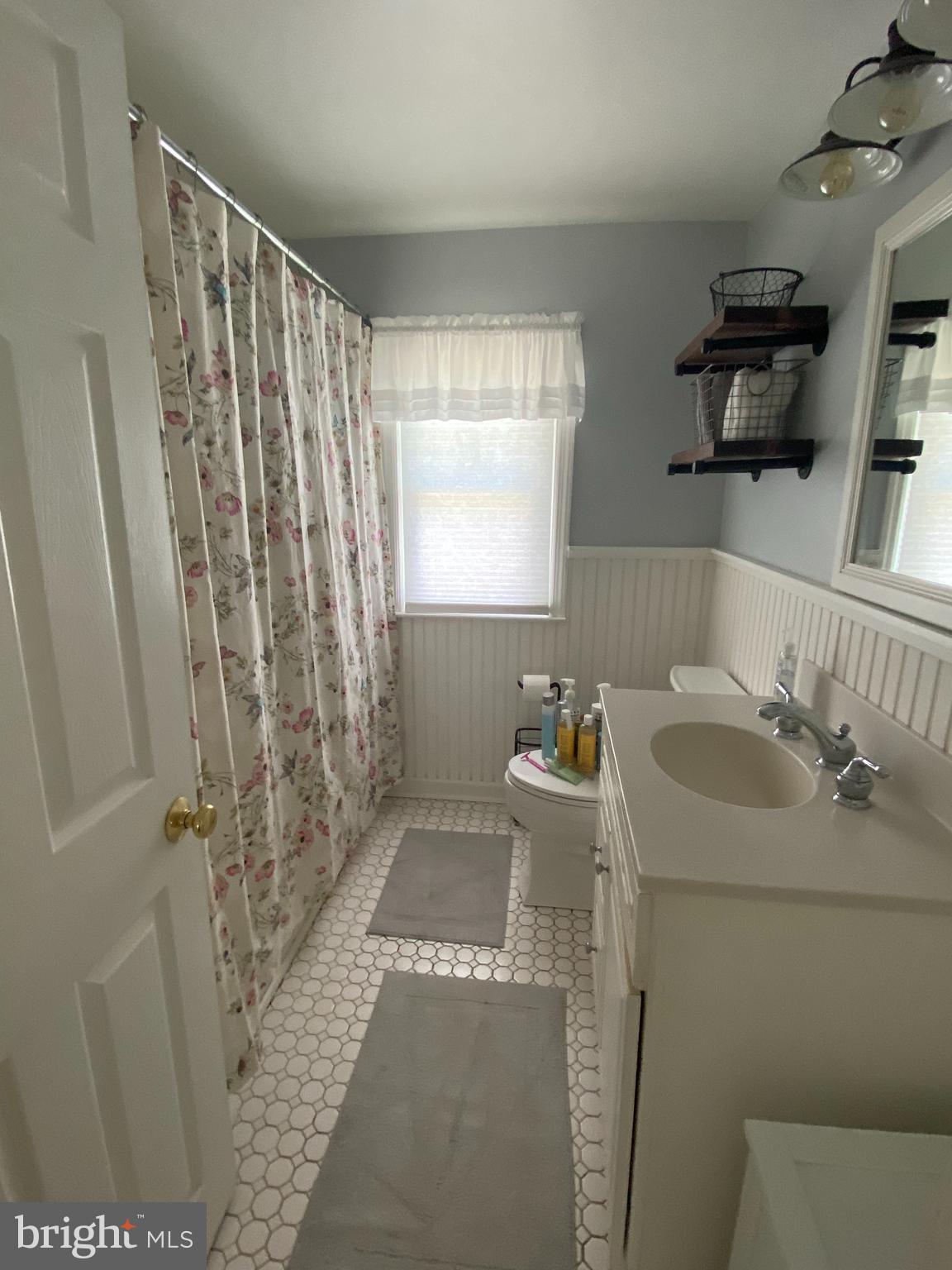 437 Garden Road Springfield, PA 19064 - Photo 25 of 41 Second Floor Hall Bathroom
