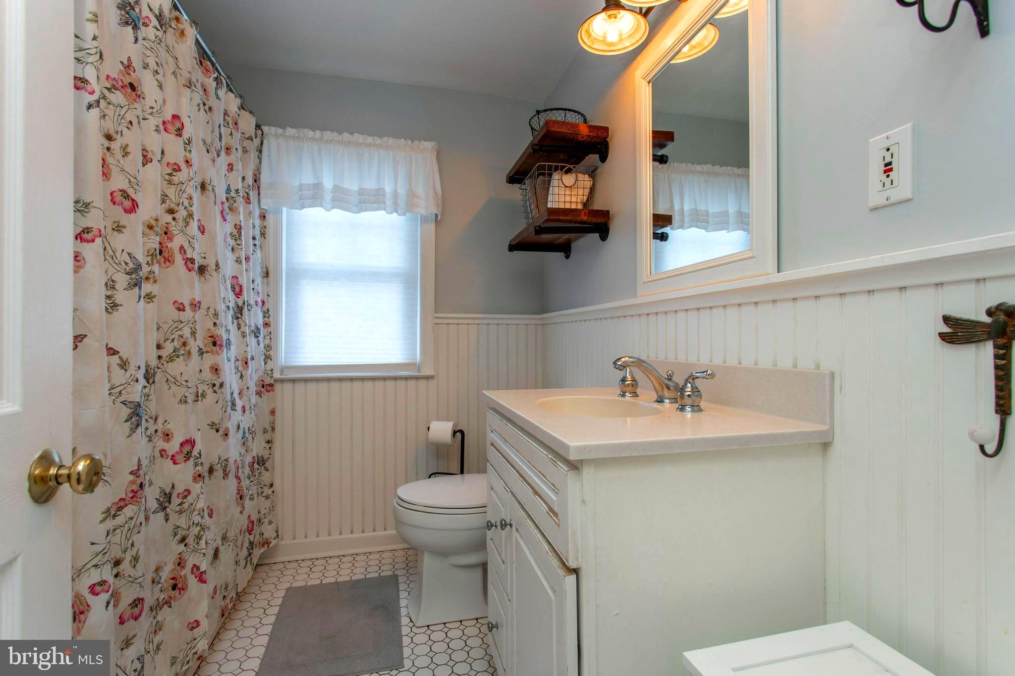 437 Garden Road Springfield, PA 19064 - Photo 26 of 41 Second Floor Hall Bathroom
