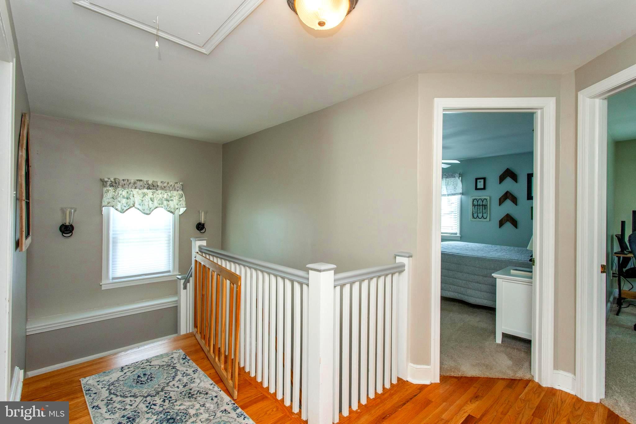 437 Garden Road Springfield, PA 19064 - Photo 27 of 41 Second Floor Landing