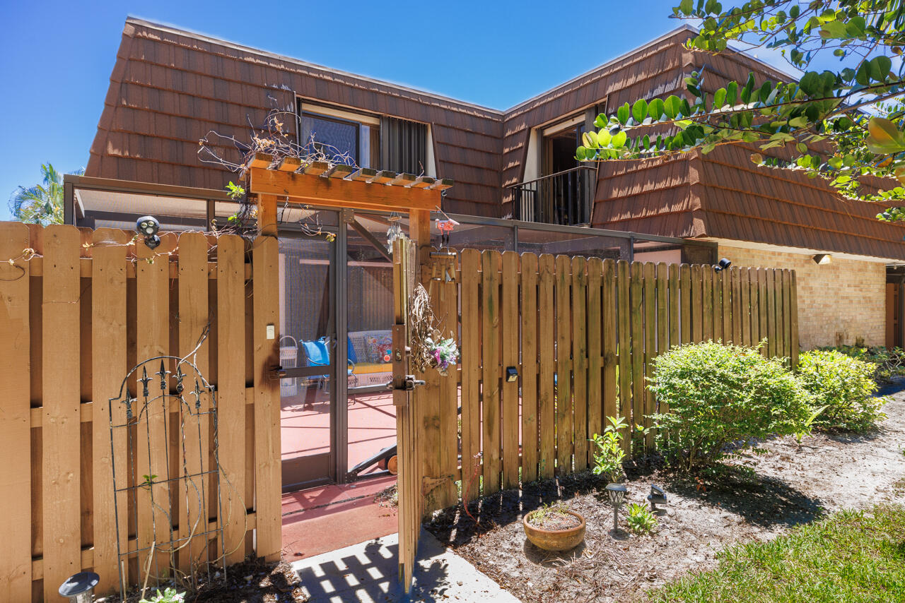 5996 Southeast Riverboat Drive, Unit 539 Stuart, FL 34997 - Photo 2 of 29