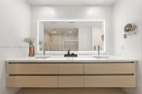 $22,000,000 | 100 South Pointe Drive, Unit 1906/07, Miami Beach, FL 33139