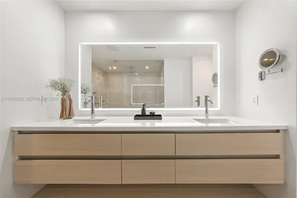 $22,000,000 | 100 South Pointe Drive, Unit 1906/07, Miami Beach, FL 33139