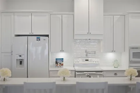 $6,999,000 | 106 2nd Ave, Saint Pete Beach, FL 33706