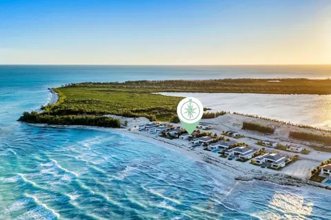 $4,500,000 | 2404 Blue Lagoon