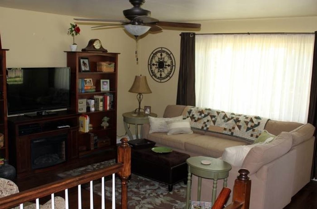 12475 Gay Rio Drive Lakeside, CA 92040 - Photo 3 of 24 Gallery Image 3