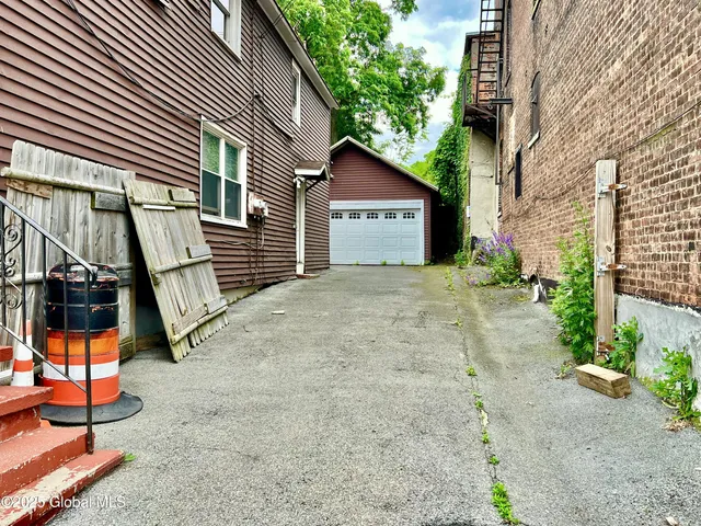 $309,900 | 659 Crane Street, Schenectady, NY 12303