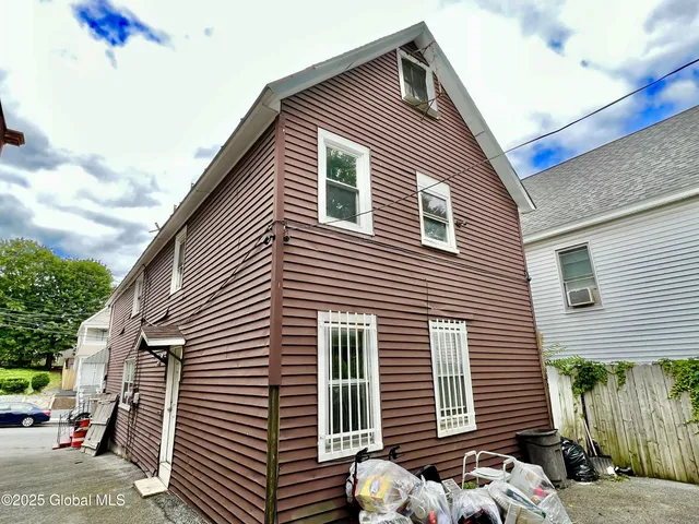 $309,900 | 659 Crane Street, Schenectady, NY 12303