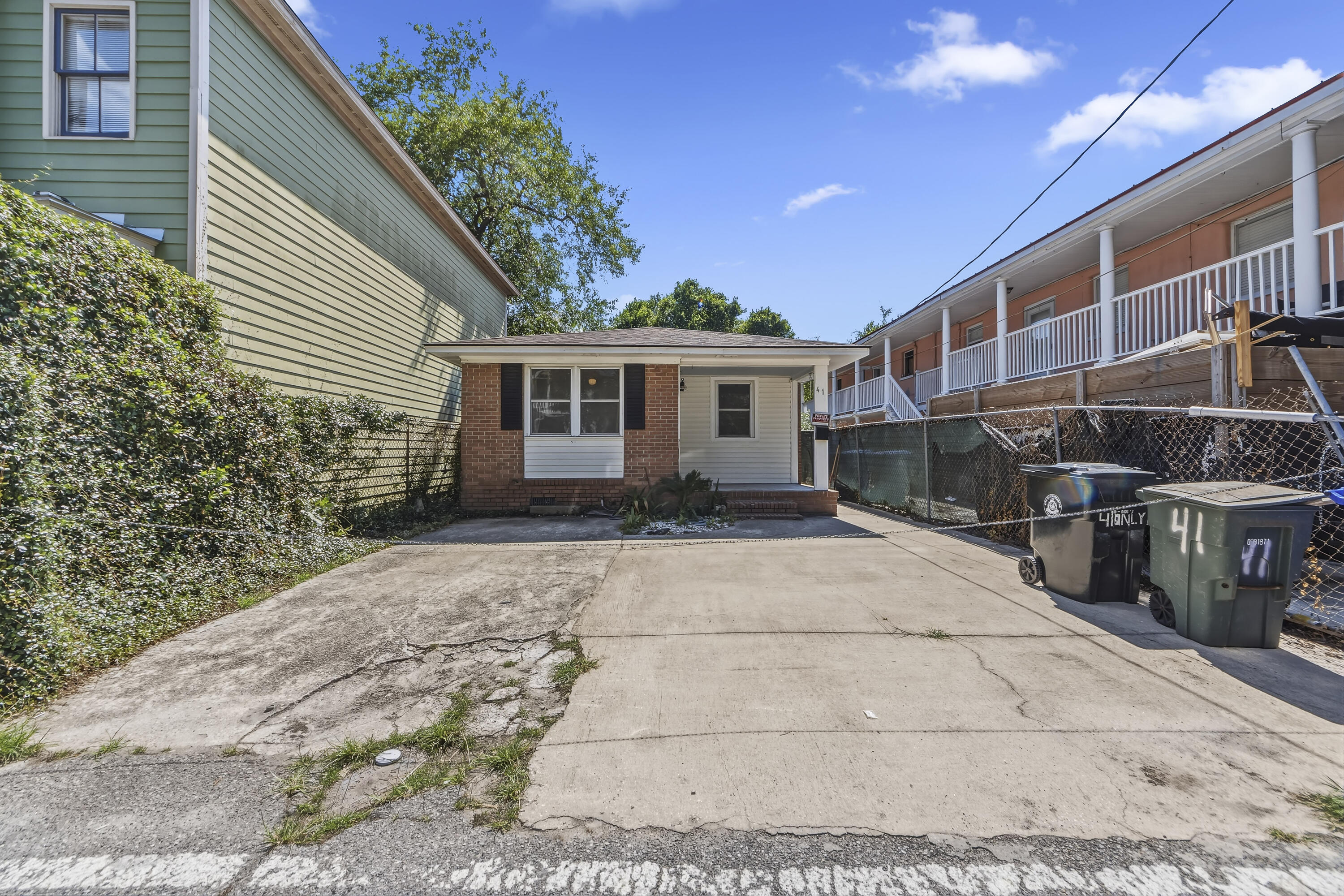 41 Rose Lane Charleston, SC 29403 - Photo 2 of 24 _01A6401