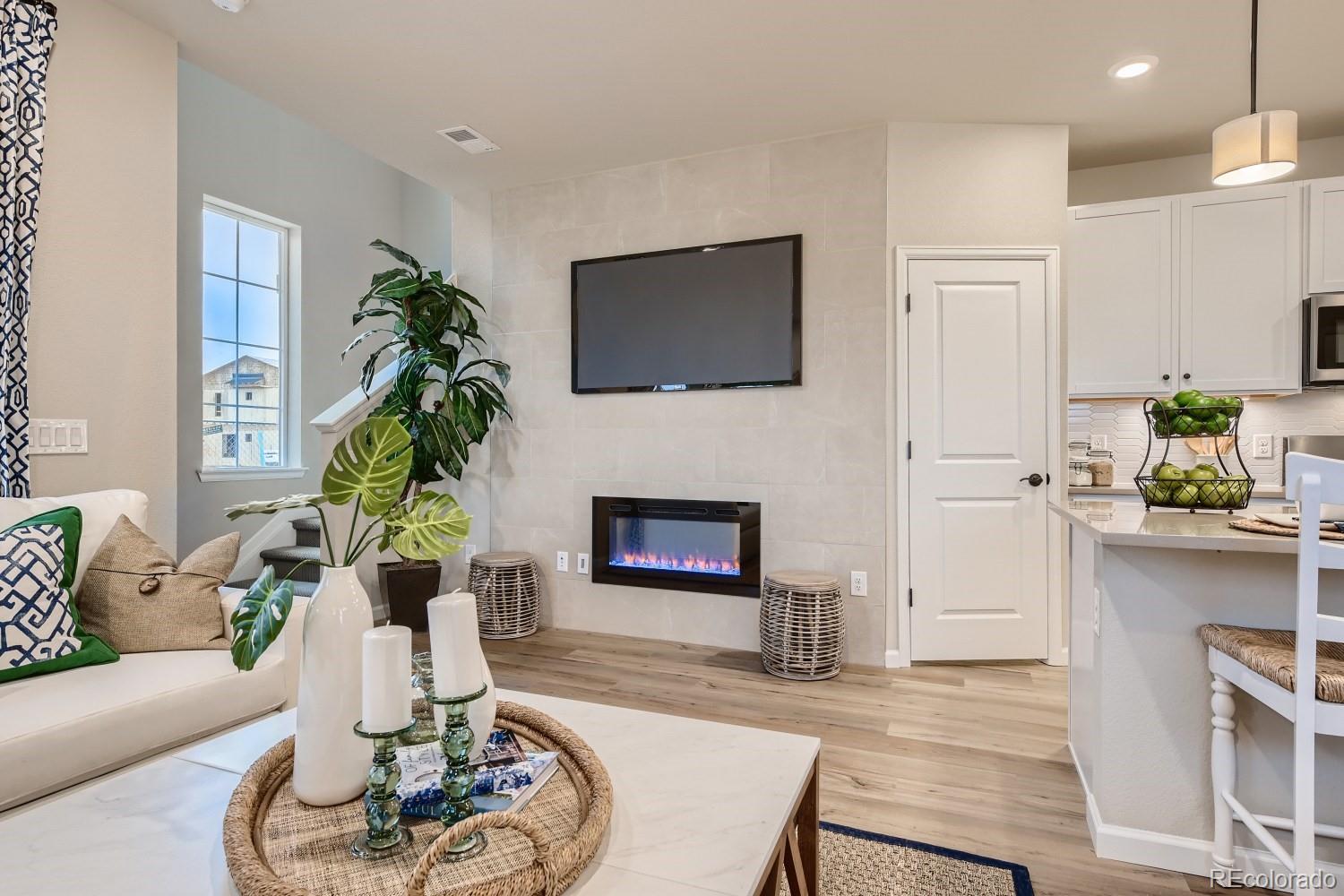 8450 Rizza Street, Unit E Highlands Ranch, CO 80129 - Photo 8 of 29 Gallery Image 8