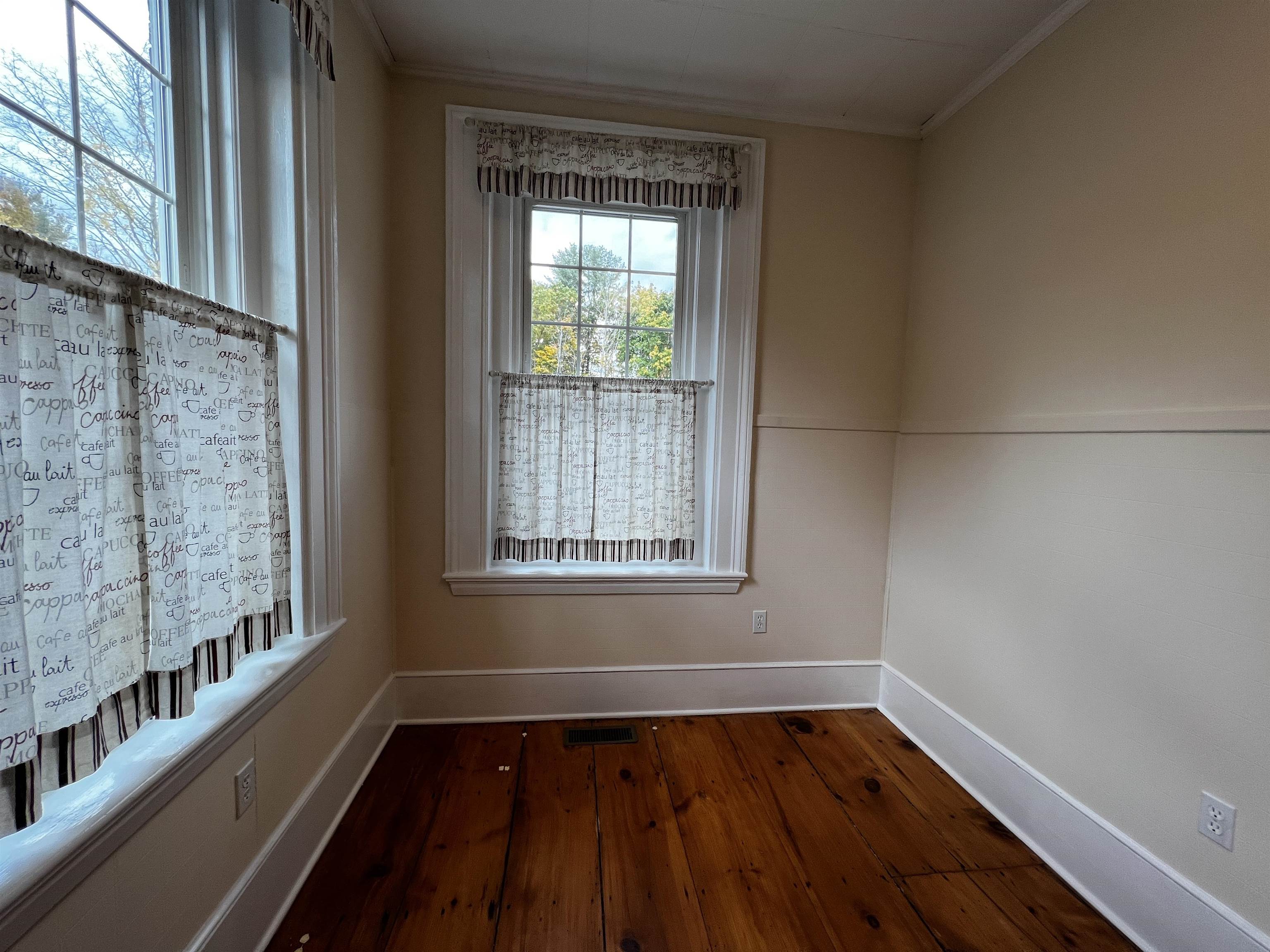 9 Forest Street, Unit 3 Exeter, NH 03833 - Photo 13 of 15