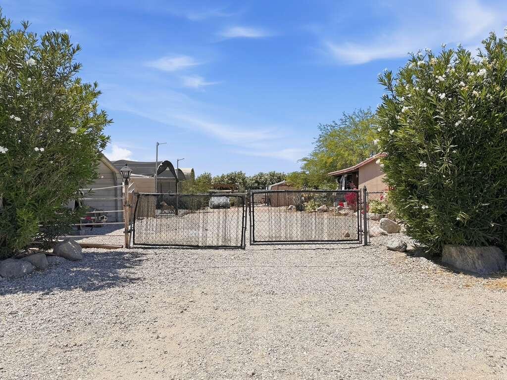 19055 Vee Bee Road Desert Hot Springs, CA 92241 - Photo 30 of 32 PHOTO-2026-05-09-21-15-28_7