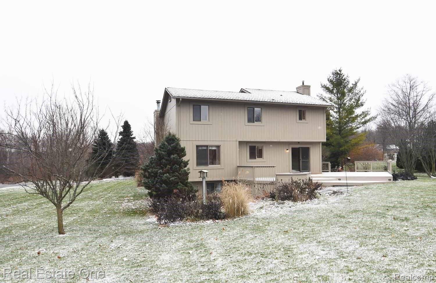 13668 North Ridge Drive Holly, MI 48442 - Photo 14 of 49 DSC_9397.jpg