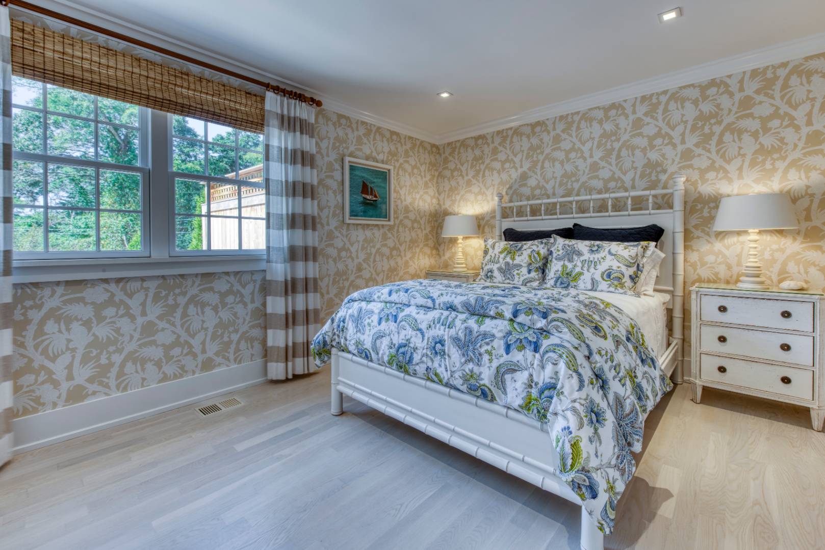 35 Harris Lane Southampton, NY 11968 - Photo 15 of 17 a bedroom with a bed and a window