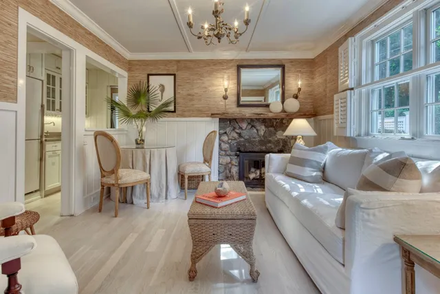 $65,000 | 35 Harris Lane, Southampton, NY 11968