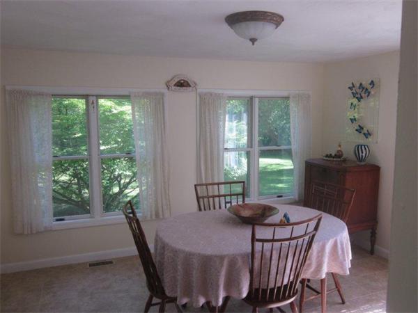 538 Leadmine Road Sturbridge, MA 01566 - Photo 14 of 27