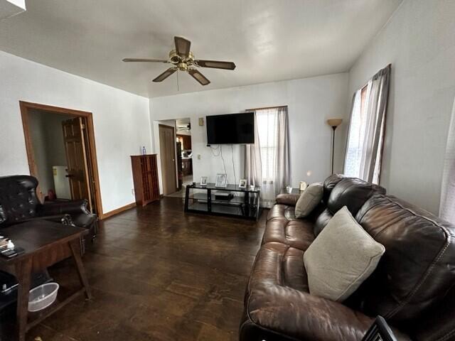 5 Goodwin Street Sanford, ME 04083 - Photo 3 of 15 5 Goodwin Street, Springvale (3)