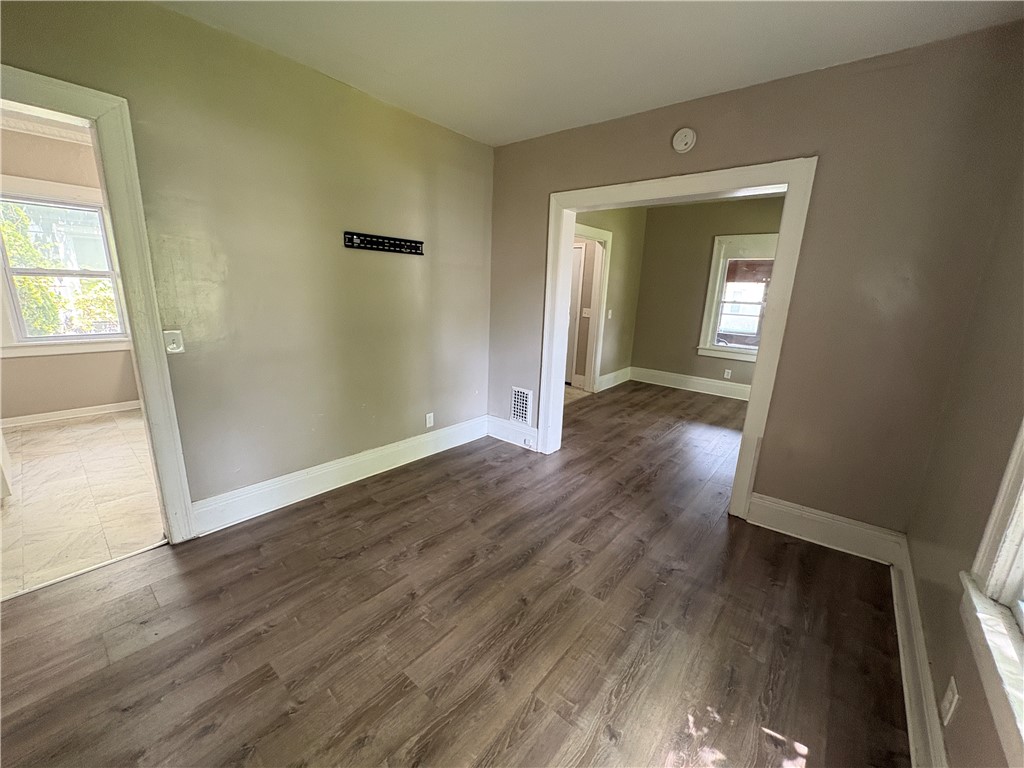15 Home Place Rochester, NY 14611 - Photo 9 of 36