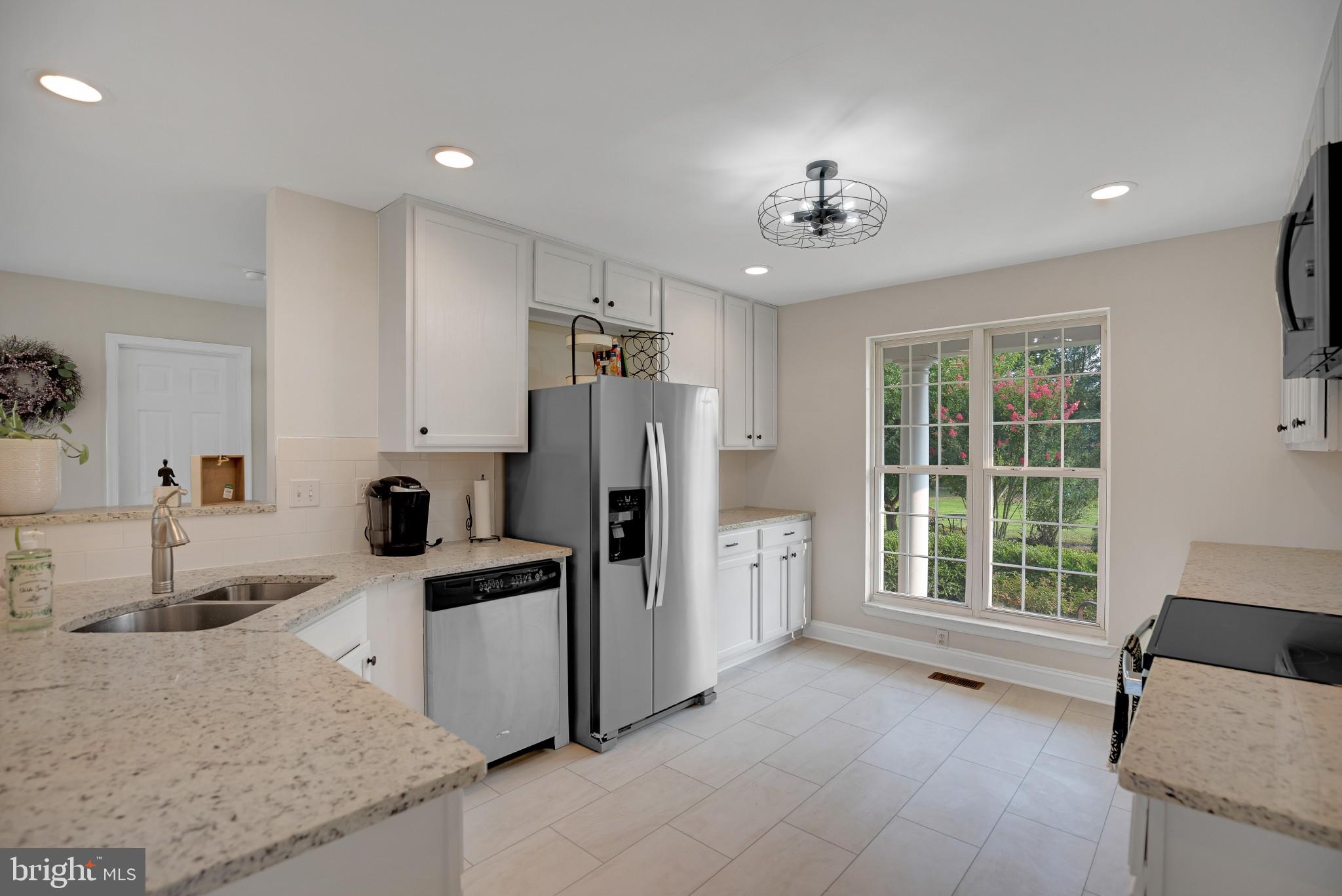 1595 Mallard Point Road Prince Frederick, MD 20678 - Photo 15 of 59 Stainless Steel Appliances