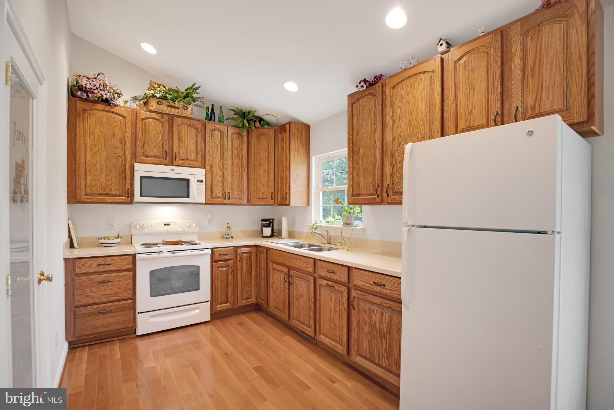 1595 Mallard Point Road Prince Frederick, MD 20678 - Photo 39 of 59 Full Kitchen in Guest Space