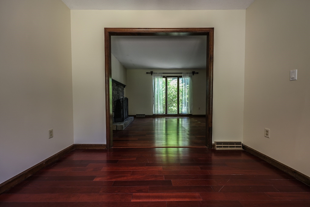 428 Michael Sears Road Belchertown, MA 01007 - Photo 14 of 30