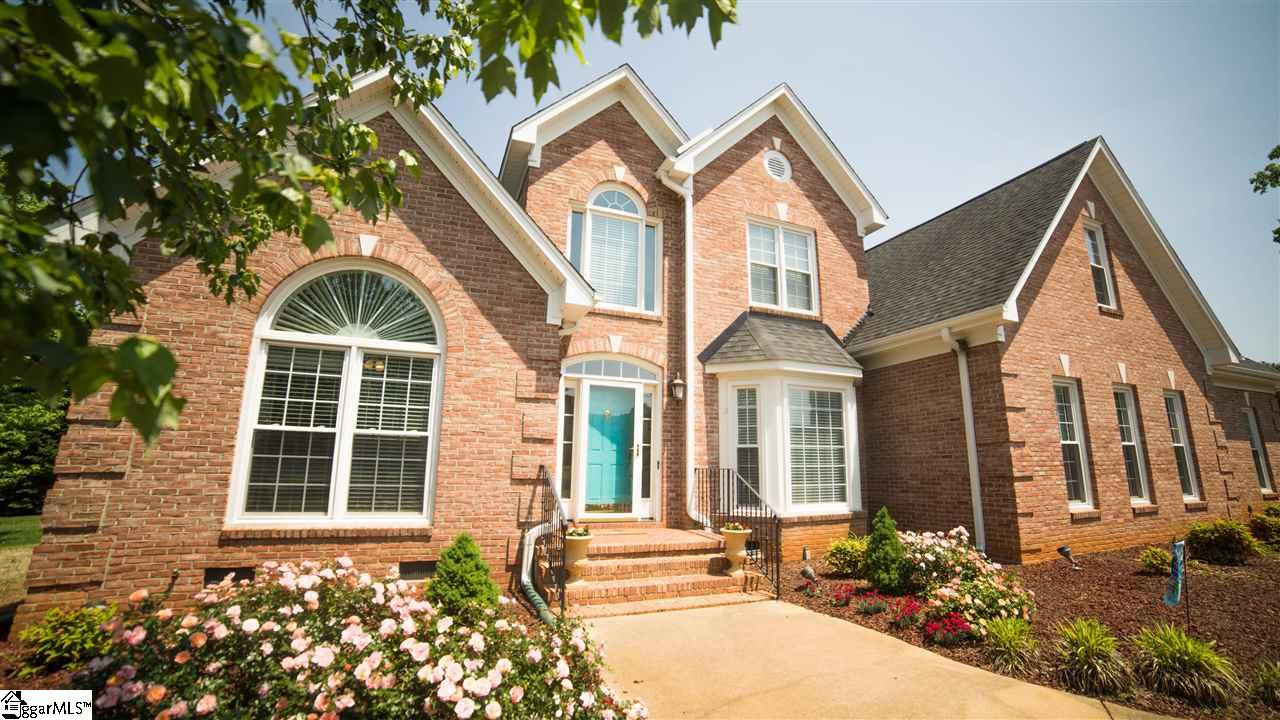 517 Silver Ridge Drive Greer, SC 29651 - Photo 2 of 36