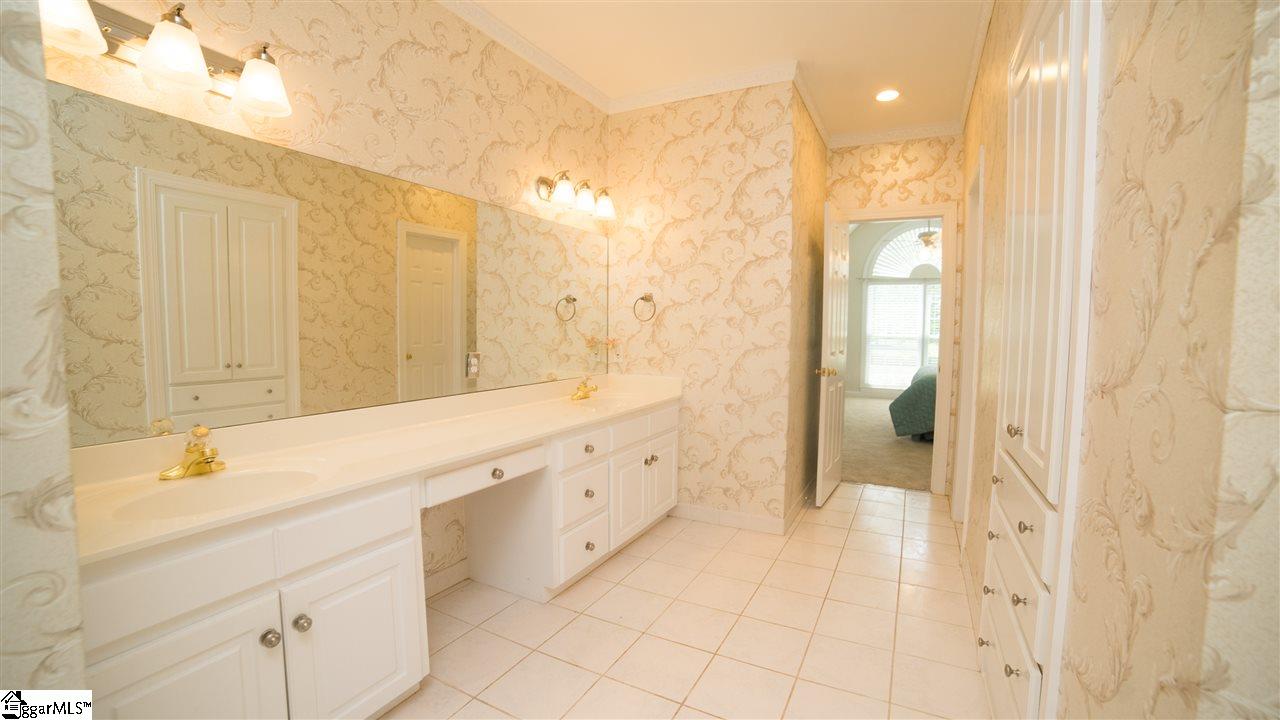 517 Silver Ridge Drive Greer, SC 29651 - Photo 20 of 36