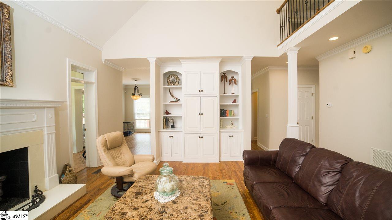 517 Silver Ridge Drive Greer, SC 29651 - Photo 5 of 36