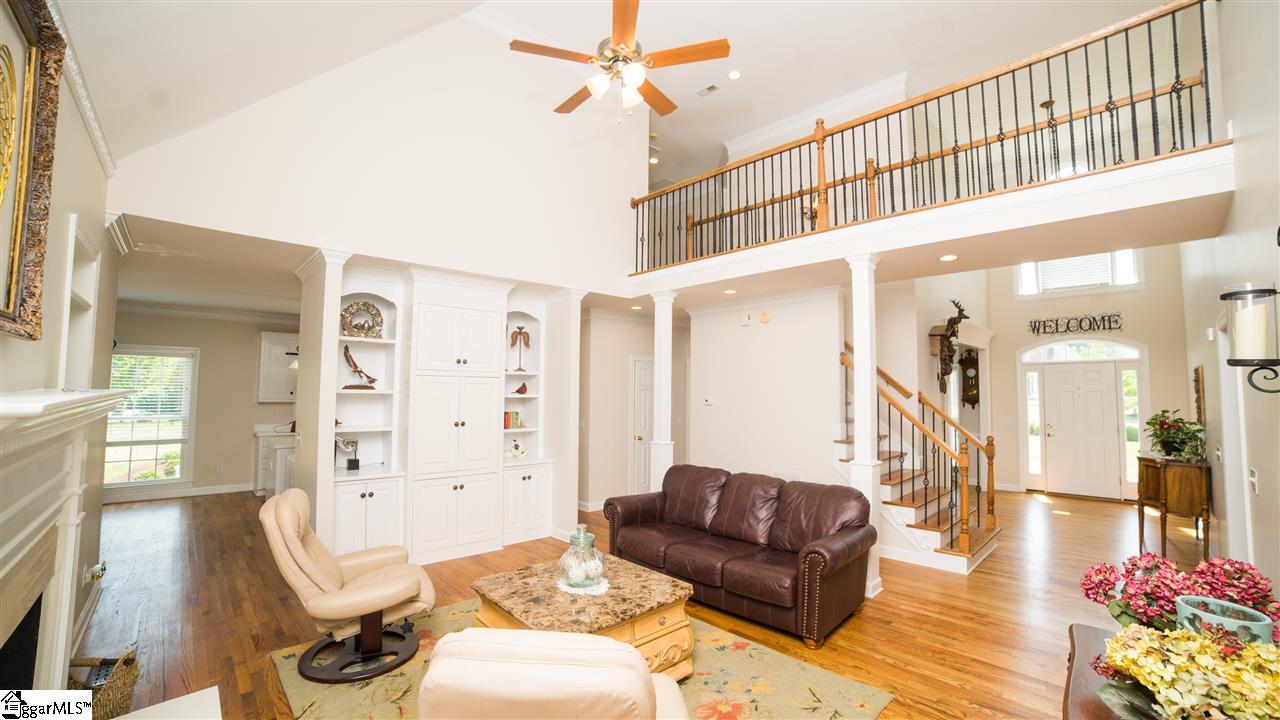 517 Silver Ridge Drive Greer, SC 29651 - Photo 7 of 36