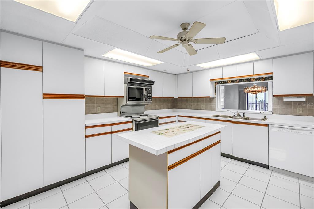 6600 Sunset Way, Unit 508 St. Pete Beach, FL 33706 - Photo 9 of 50