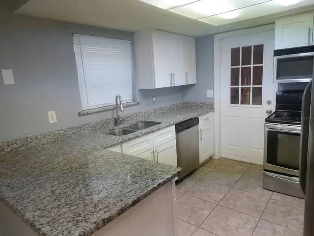 $1,750 | 664 Lake Dexter Circle, Winter Haven, FL 33884