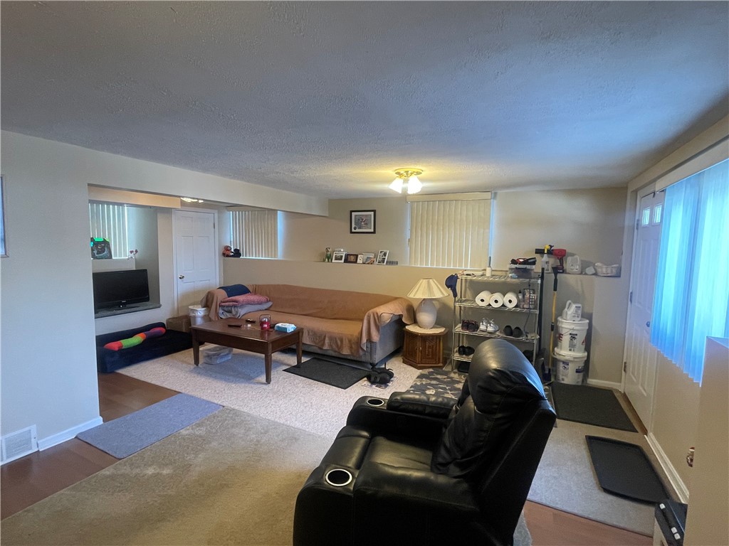 33 Kent Street Cumberland, RI 02864 - Photo 12 of 38