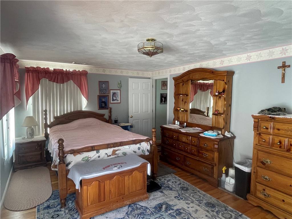 33 Kent Street Cumberland, RI 02864 - Photo 14 of 38