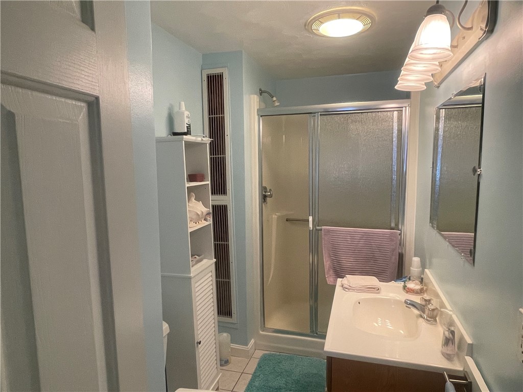 33 Kent Street Cumberland, RI 02864 - Photo 19 of 38