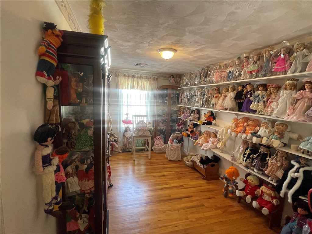 33 Kent Street Cumberland, RI 02864 - Photo 27 of 38