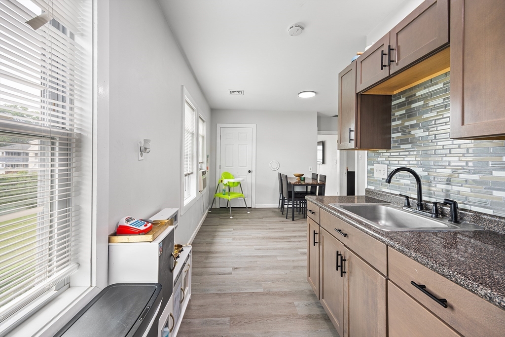 19 R Randall Street Taunton, MA 02780 - Photo 4 of 39
