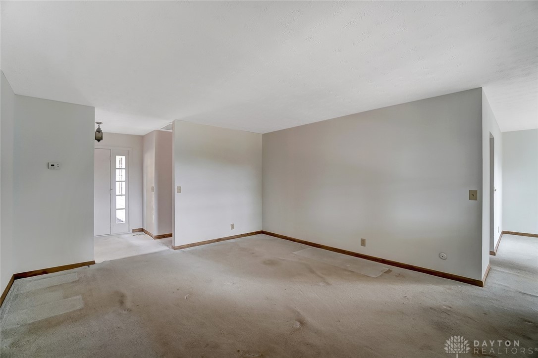 319 Villa Road Springfield, OH 45503 - Photo 12 of 31 Gallery Image 12