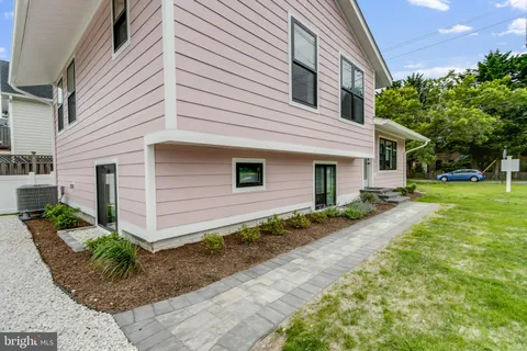 $1,200,000 | 509 West 4th Street, Lewes, DE 19958