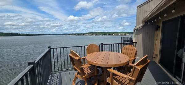 $299,999 | 24 Sunrise Ridge Drive, Unit 233, Sunrise Beach, MO 65079