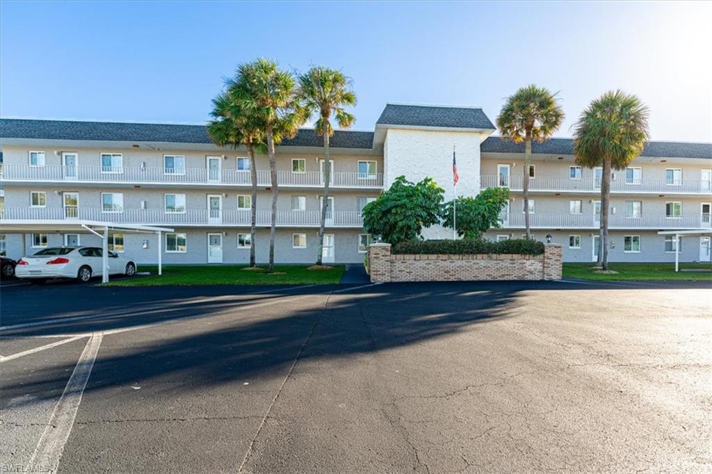 5515 Rattlesnake Hamm Road, Unit 301 Naples, FL 34113 - Photo 28 of 31 Gallery Image 28