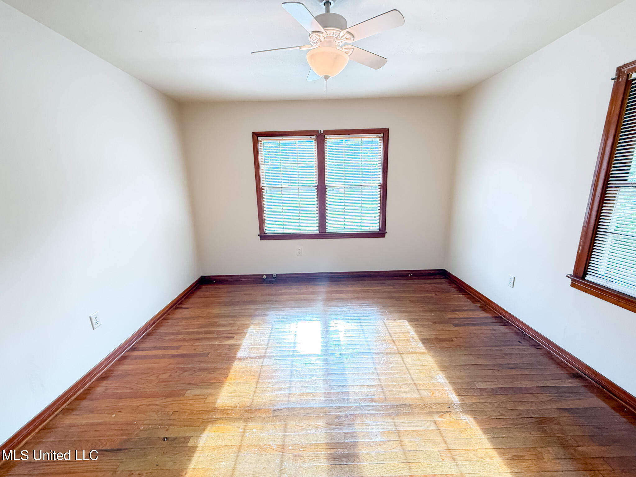 511 Lakeview Avenue McComb, MS 39648 - Photo 16 of 23 IMG_4065