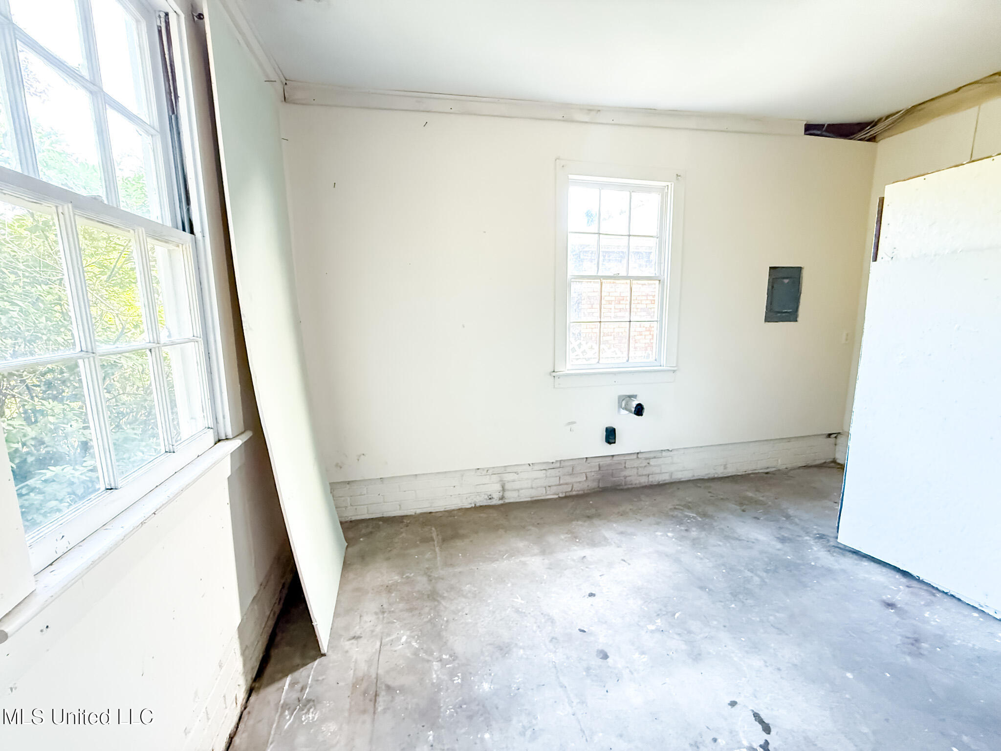 511 Lakeview Avenue McComb, MS 39648 - Photo 23 of 23 IMG_4084