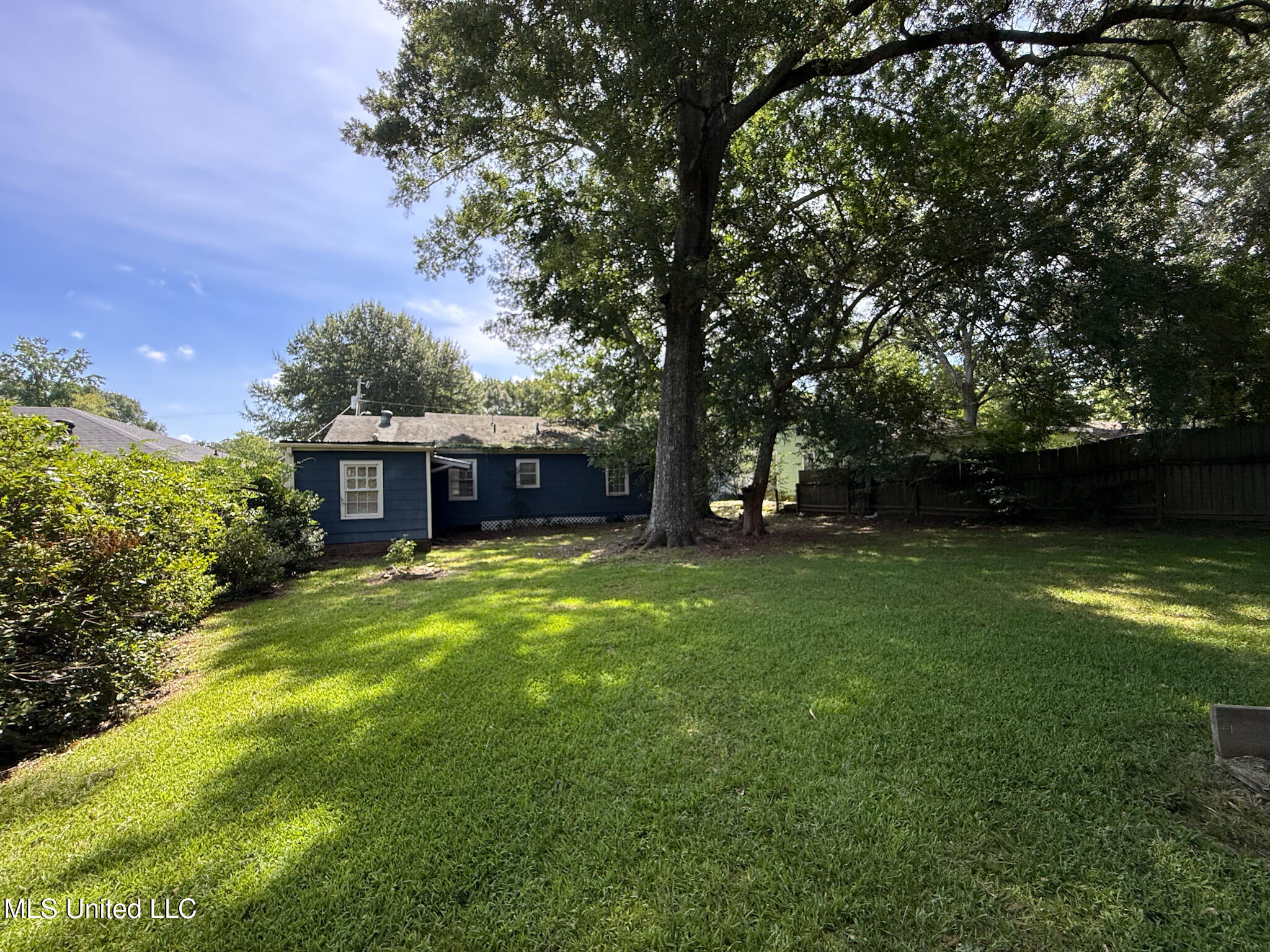 511 Lakeview Avenue McComb, MS 39648 - Photo 6 of 23 IMG_3526