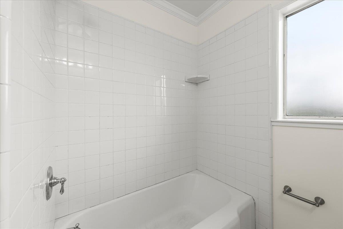 1100 Irwin Street Belmont, CA 94002 - Photo 20 of 53 a bathroom with a bathtub