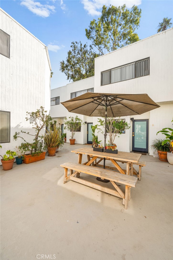 2500 Abbot Kinney Boulevard, Unit 9 Venice, CA 90291 - Photo 29 of 36