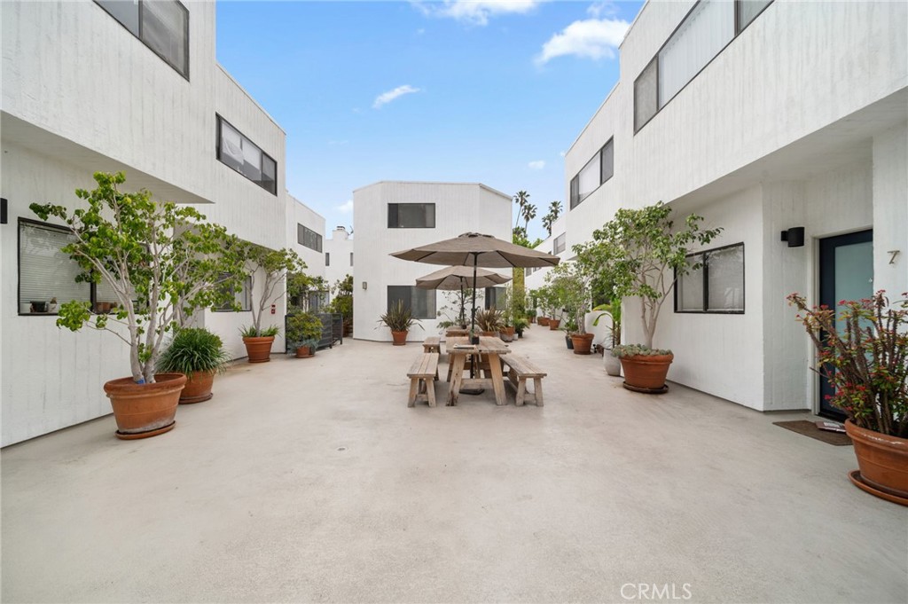 2500 Abbot Kinney Boulevard, Unit 9 Venice, CA 90291 - Photo 30 of 36