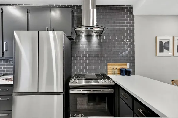 $1,050,000 | 2500 Abbot Kinney Boulevard, Unit 9, Venice, CA 90291