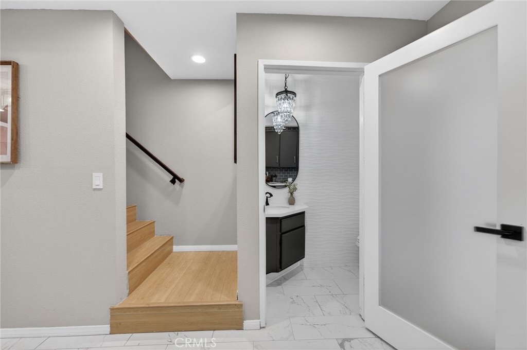 2500 Abbot Kinney Boulevard, Unit 9 Venice, CA 90291 - Photo 10 of 36