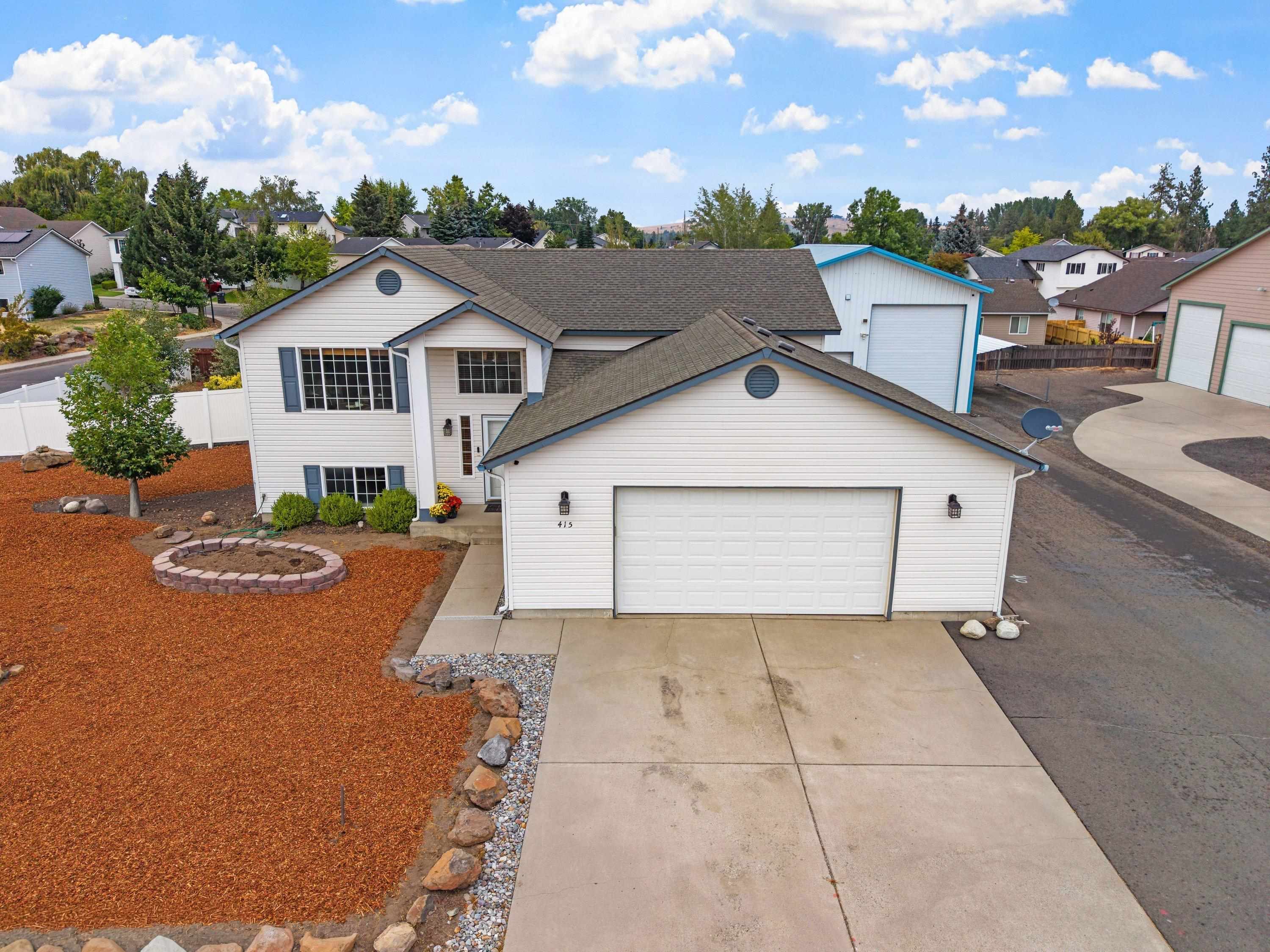 415 Simpson-Parkway Cheney, WA 99004 - Photo 2 of 36 Gallery Image 2