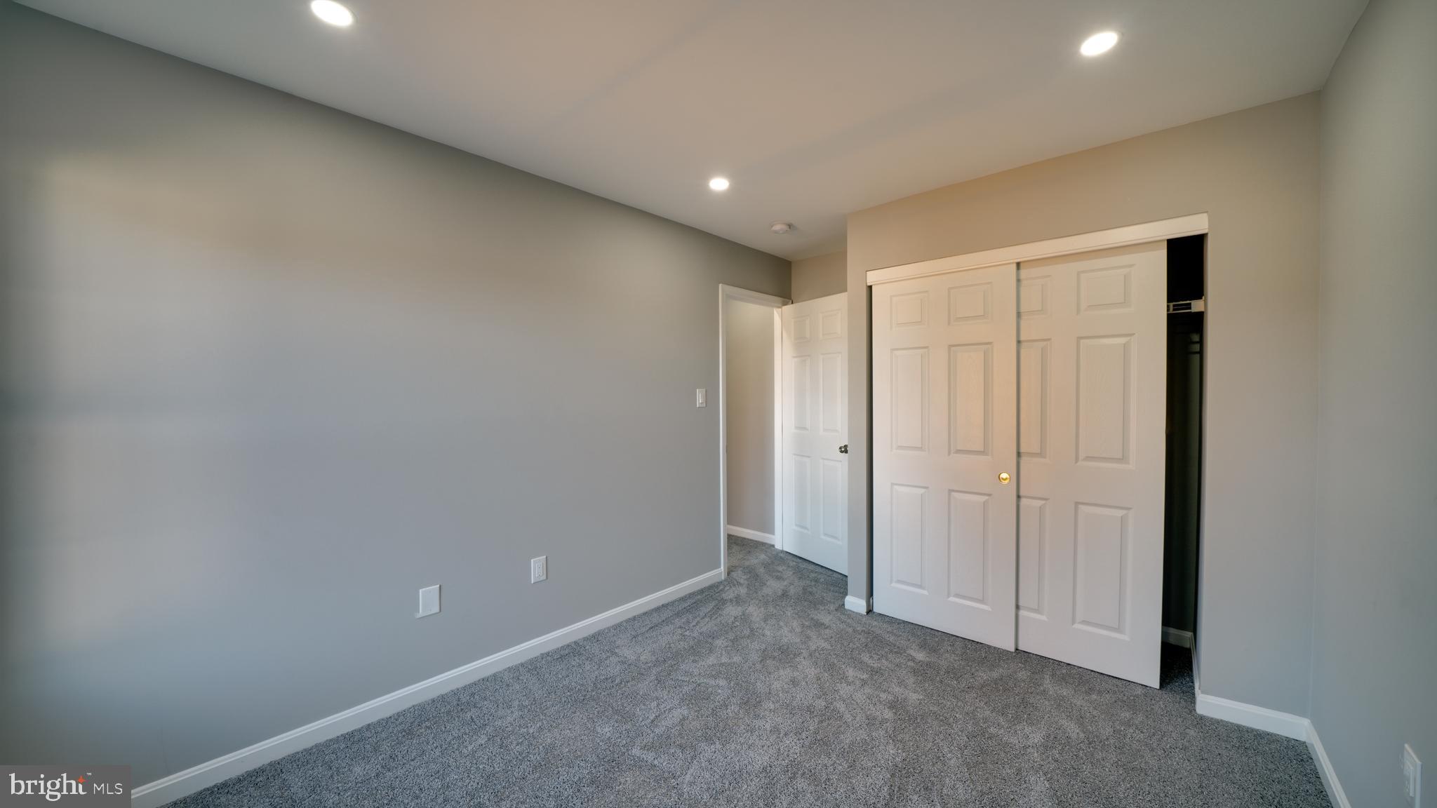 6934 Village Stream Place Gainesville, VA 20155 - Photo 29 of 31 a view of an empty room