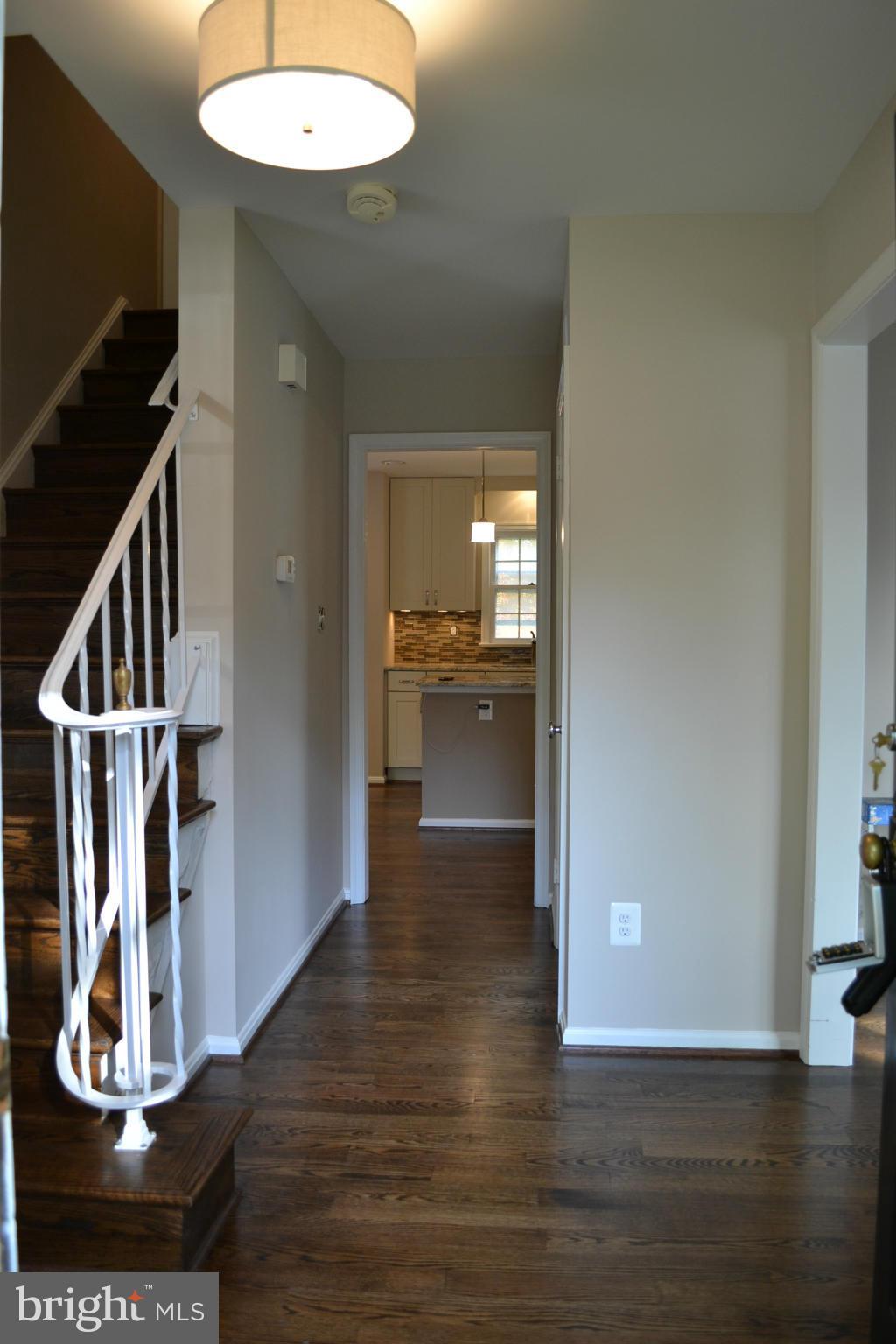 4907 Powell Road Fairfax, VA 22032 - Photo 11 of 30 Interior (General)
